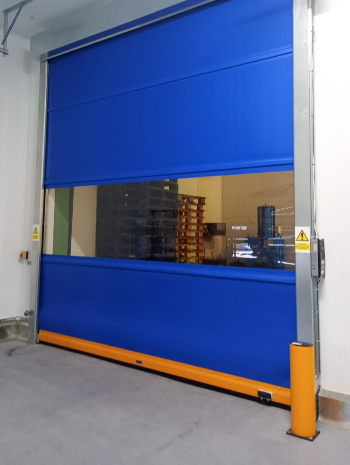 Optimise Your Food Processing Facility with High-Speed Doors for Temperature-Controlled Environments